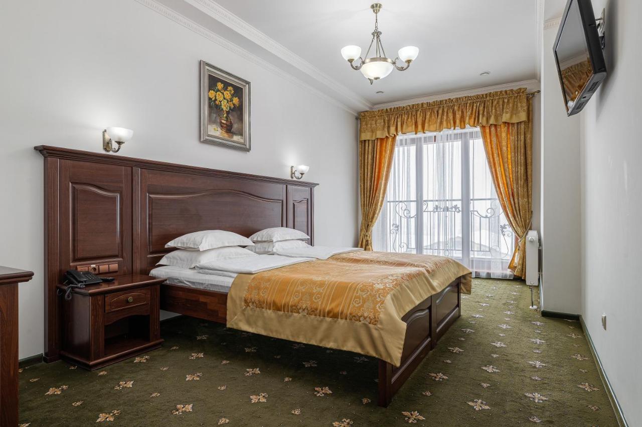 Карпатська Ружа Plave Bagian luar foto