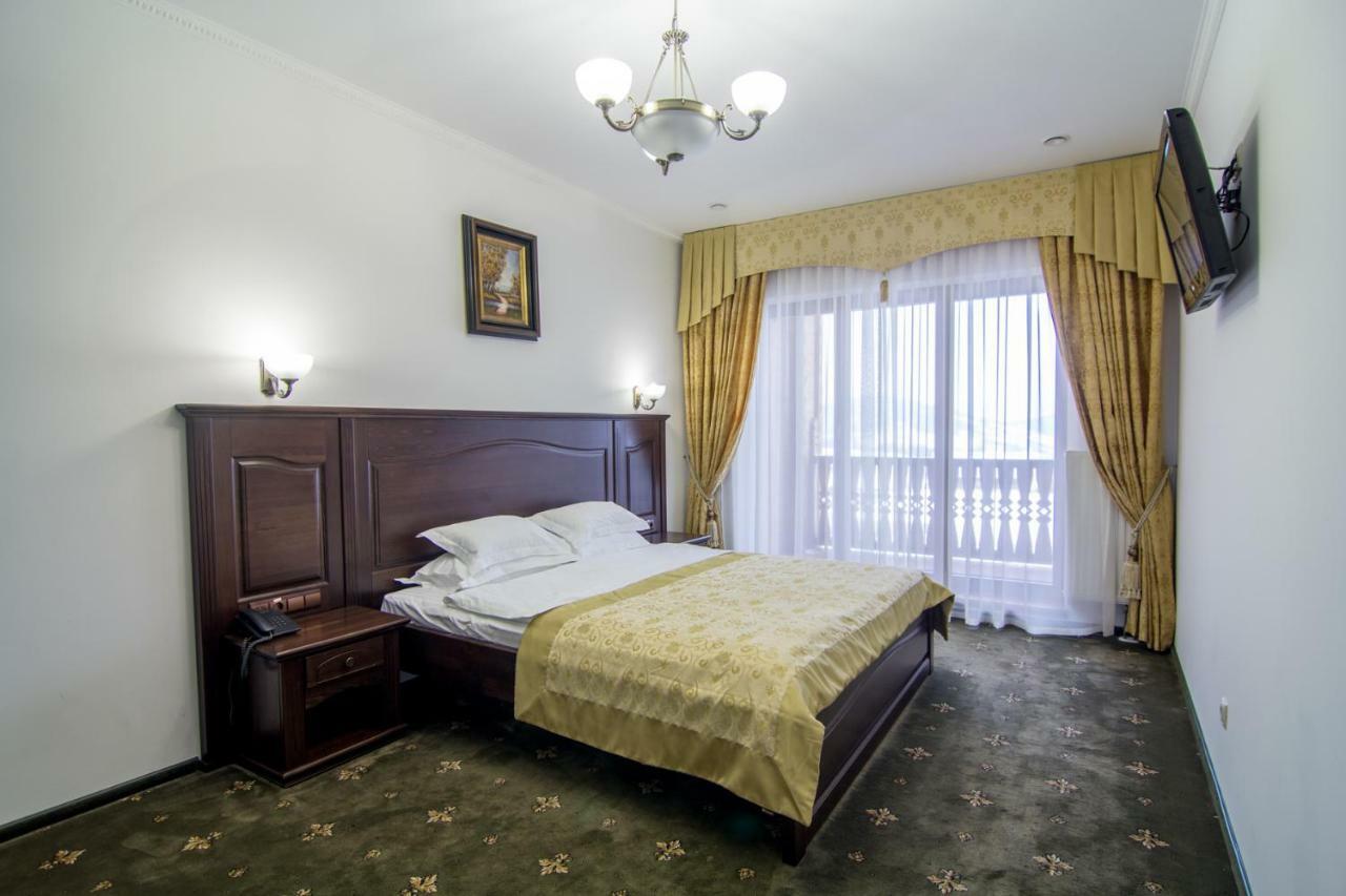 Карпатська Ружа Plave Bagian luar foto